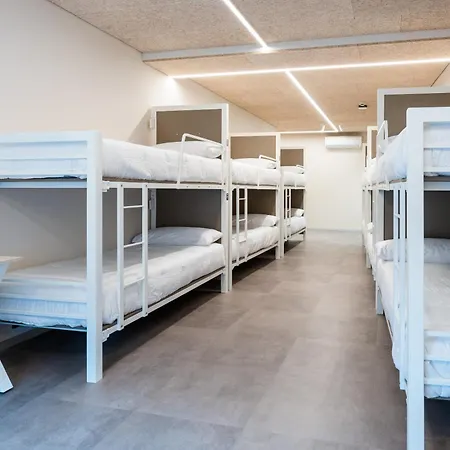 Lamia Bbk Women Hostel-solo Mujeres אכסניה