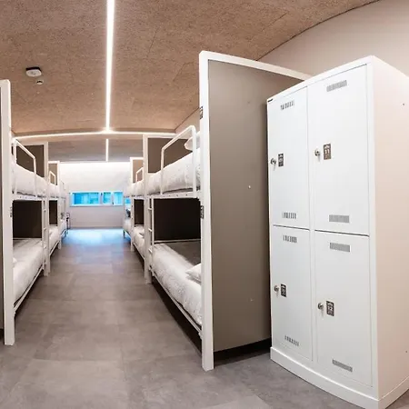 Lamia Bbk Women Hostel-solo Mujeres * 빌바오
