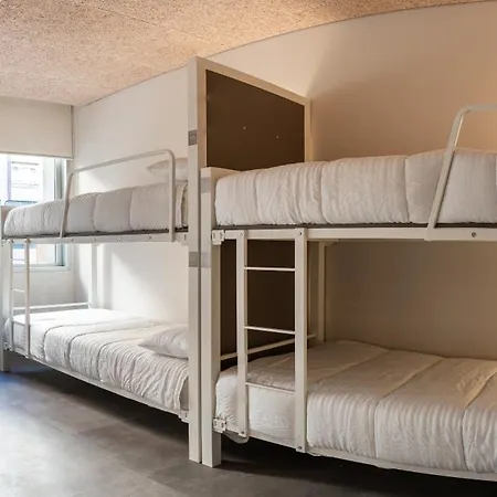 Lamia Bbk Women Hostel-solo Mujeres 빌바오