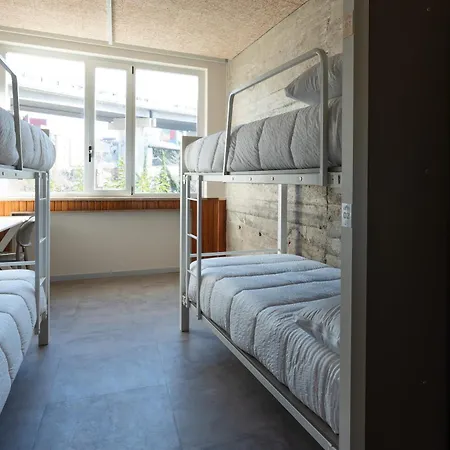 Lamia Bbk Women Hostel-solo Mujeres 旅馆 毕尔巴鄂