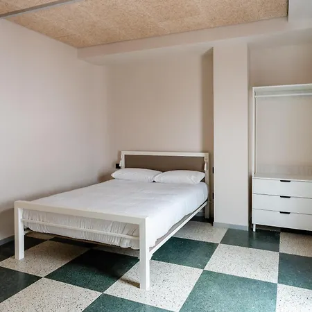 호스텔 Lamia Bbk Women Hostel-solo Mujeres 빌바오