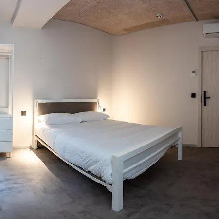 Lamia Bbk Women Hostel-solo Mujeres