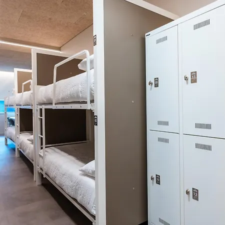 호스텔 Lamia Bbk Women Hostel-solo Mujeres 빌바오