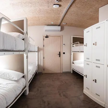 Lamia Bbk Women Hostel-solo Mujeres *