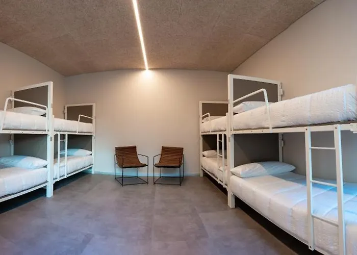 Lamia Bbk Women Hostel-solo Mujeres Bilbao