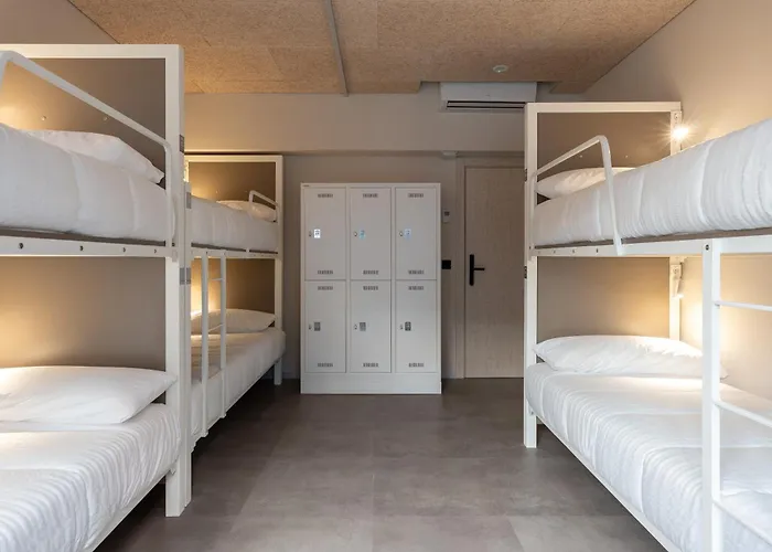 Vandrerhjem Lamia Bbk Women Hostel-solo Mujeres Bilbao