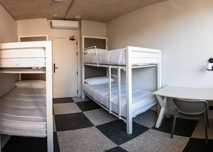 Lamia Bbk Women Hostel-solo Mujeres Bilbao