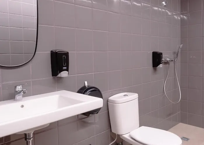 Lamia Bbk Women Hostel-solo Mujeres Bilbao