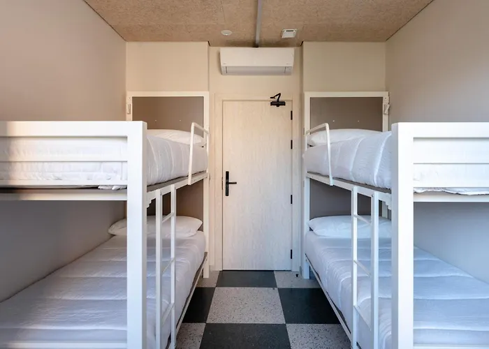 Lamia Bbk Women Hostel-solo Mujeres *