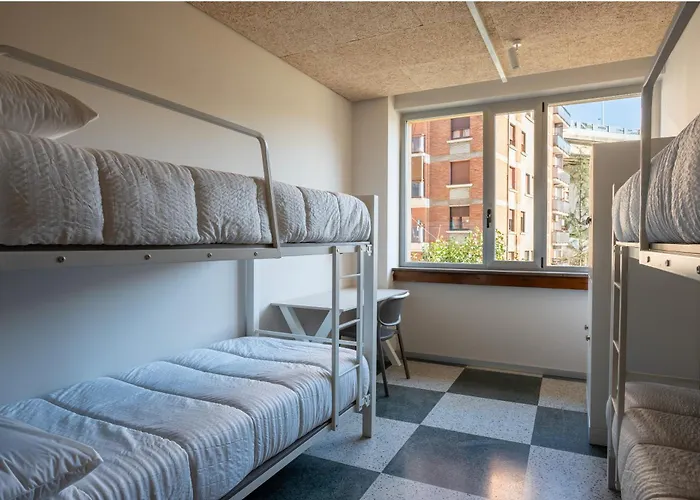 Lamia Bbk Women Hostel-solo Mujeres